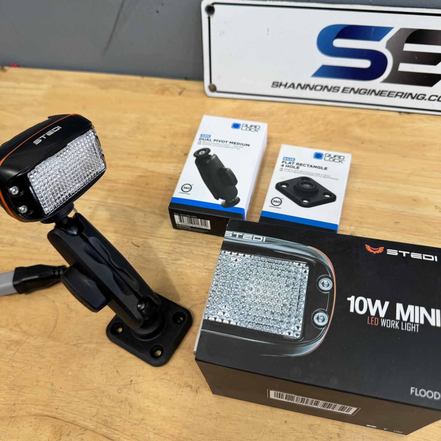 LED 10W Flood Light on Quadlock Mount Gimble - Type 2