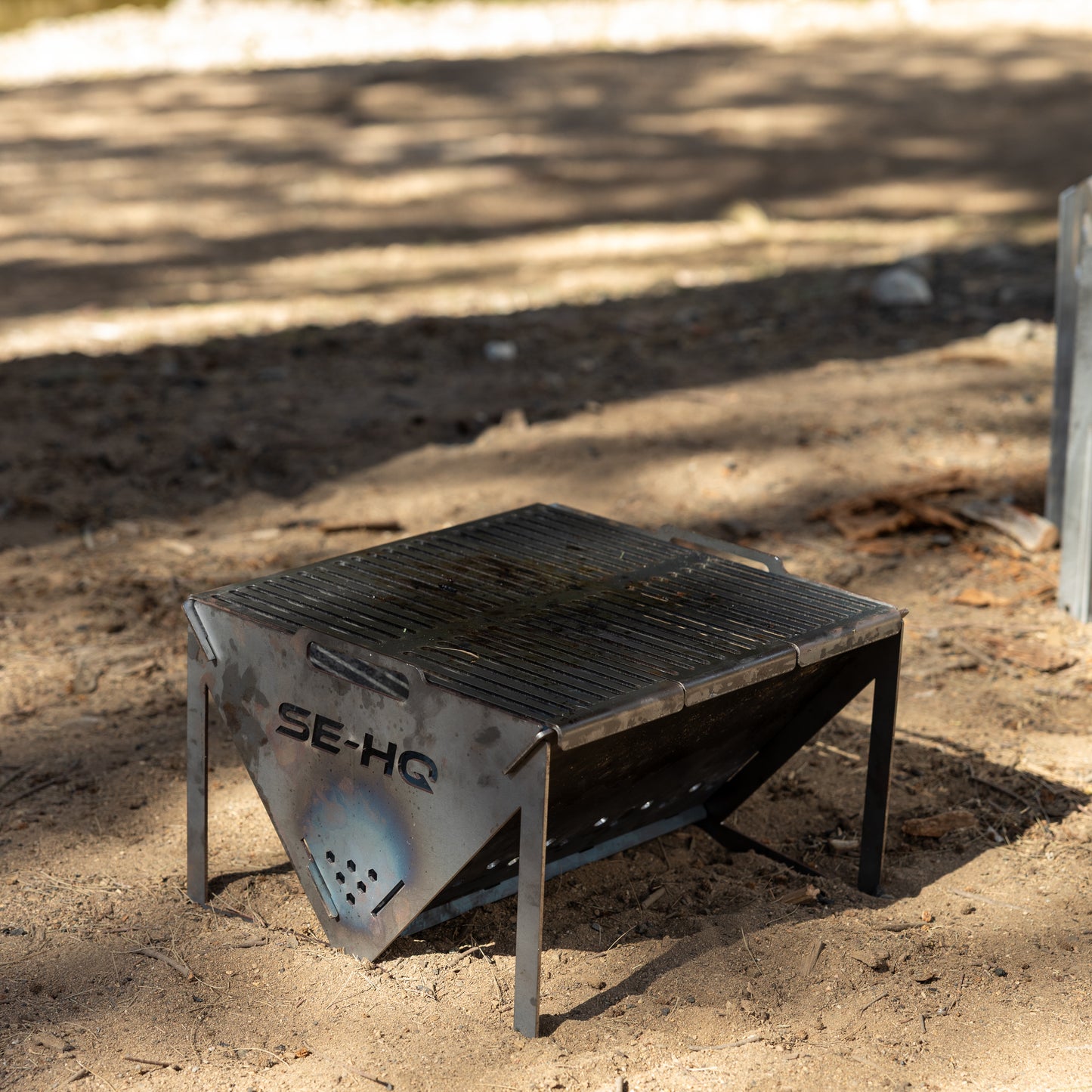 Campfire BBQ Grill / Fire Pit / Braai