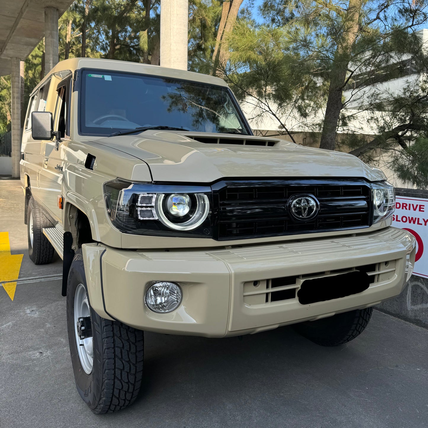 Defender Style LED Projector Headlight Replacement