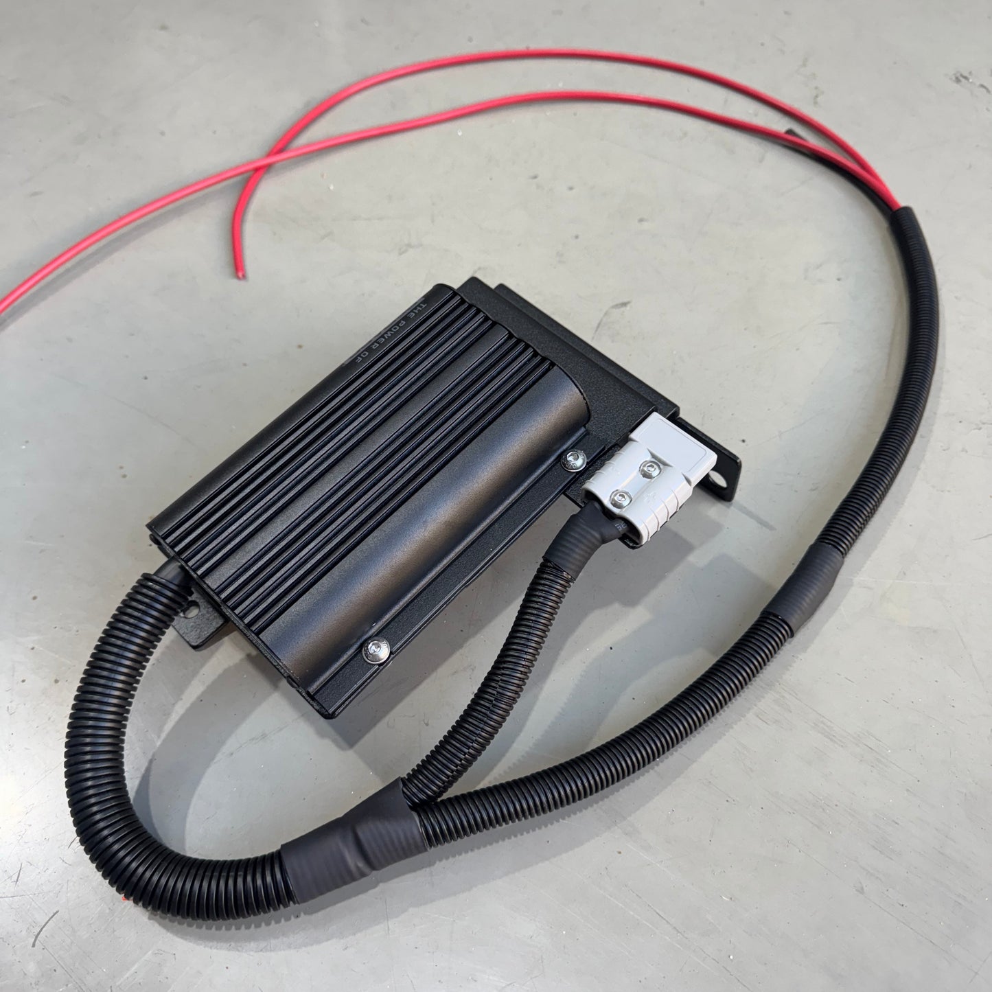 Old Shape 70 Series Redarc BCDC Dual Battery Charger Kit  (fits 2015-2024)