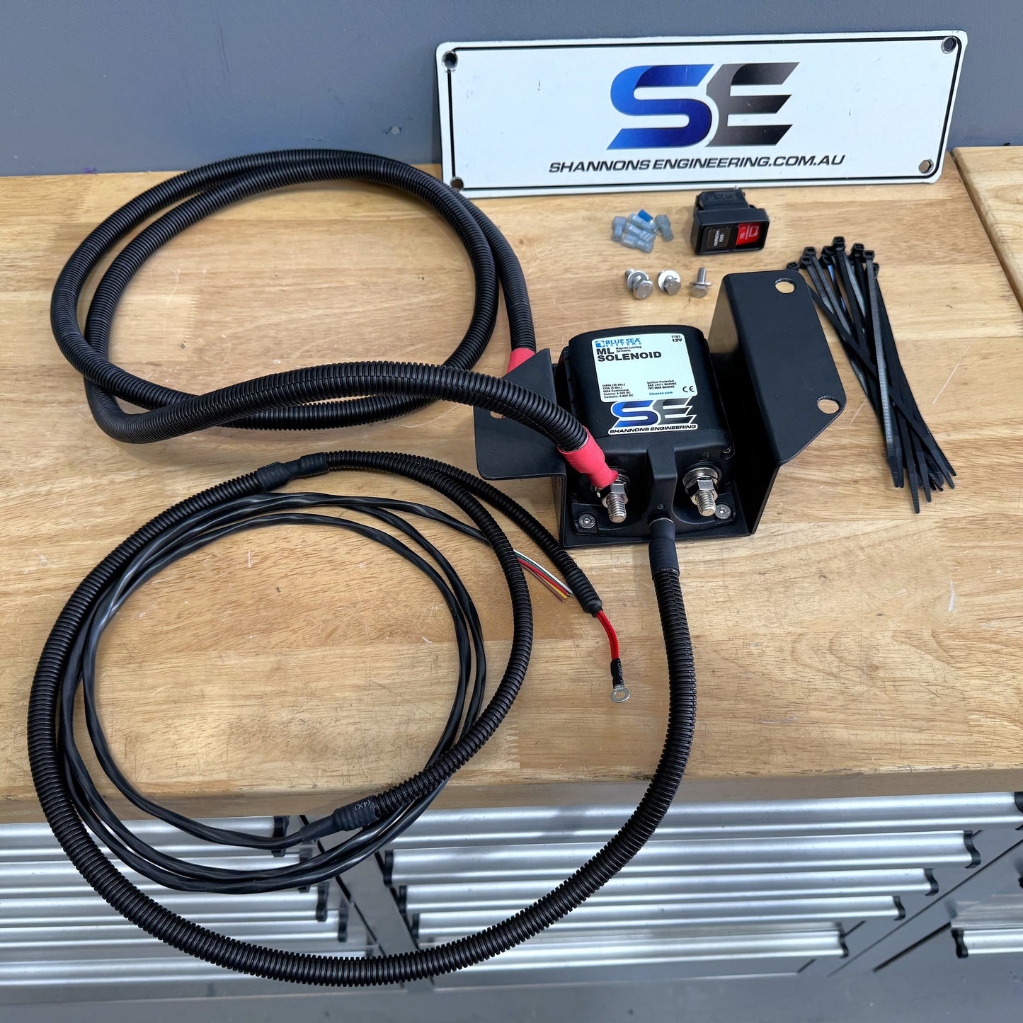 500A Remote Winch Isolator Kit - Behind Air Box