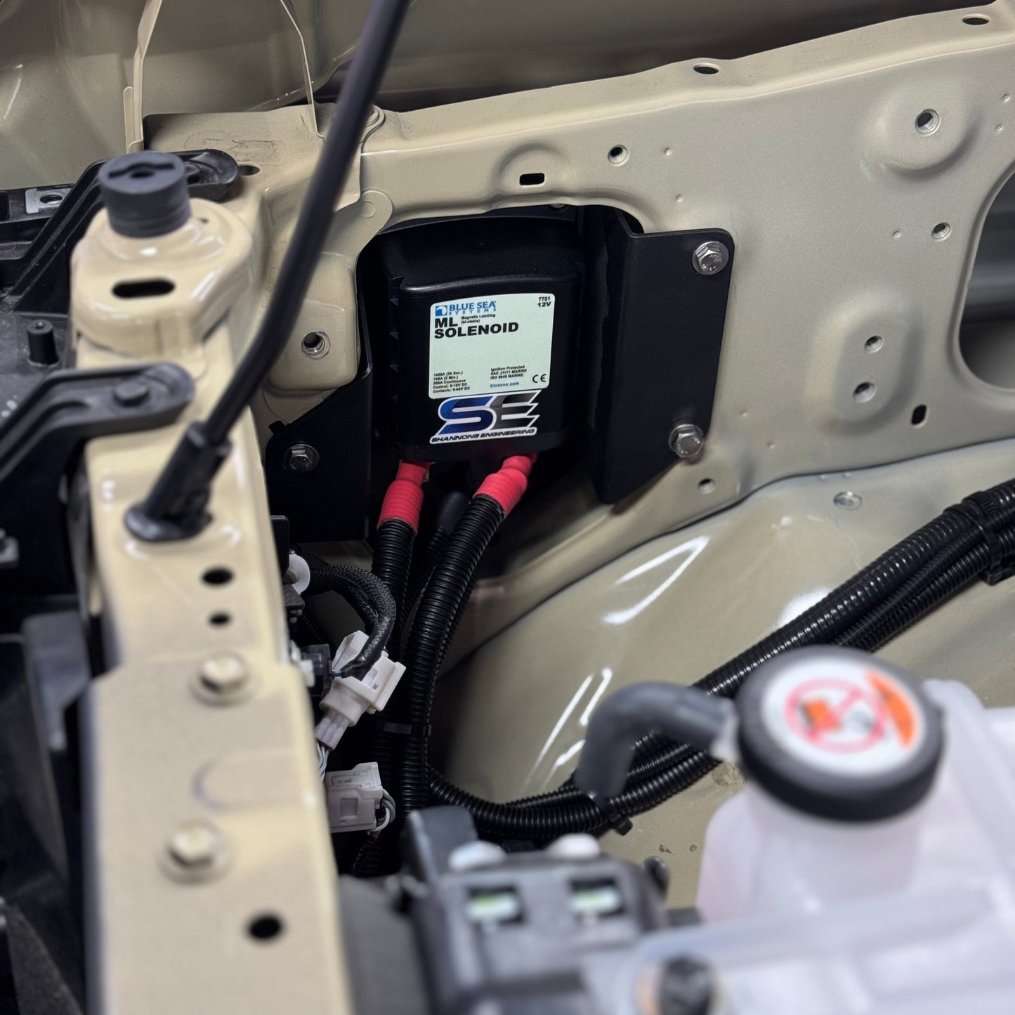 500A Remote Winch Isolator Kit - Behind Air Box