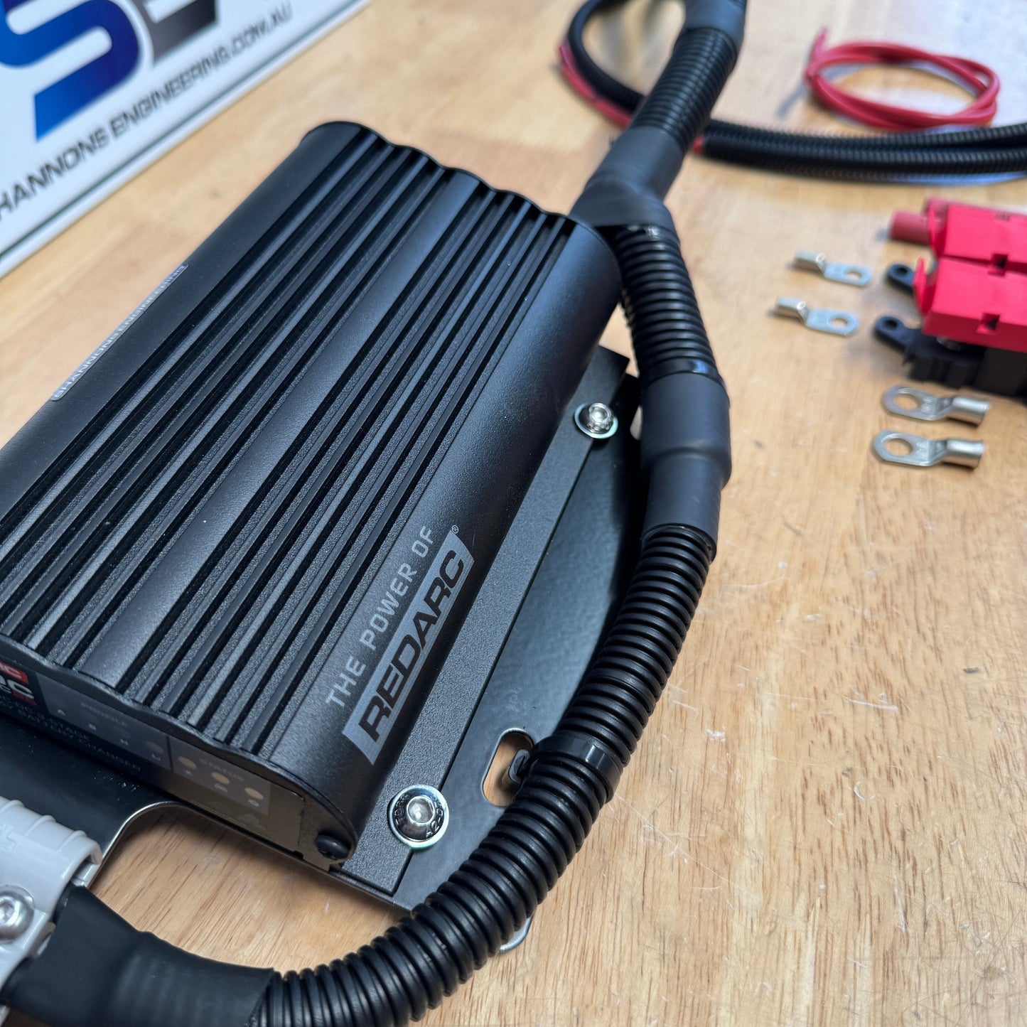 New Shape 70 Series Redarc BCDC Dual Battery Kit  (fits 2025 onwards)