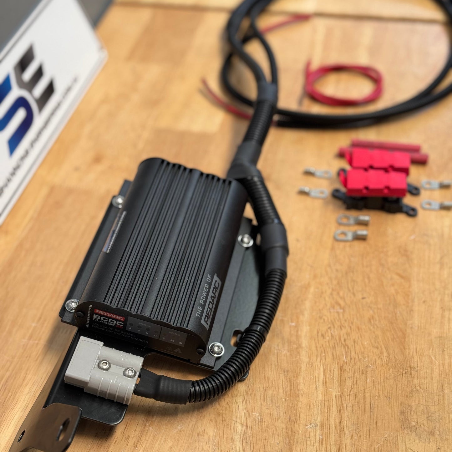 New Shape 70 Series Redarc BCDC Dual Battery Kit  (fits 2025 onwards)