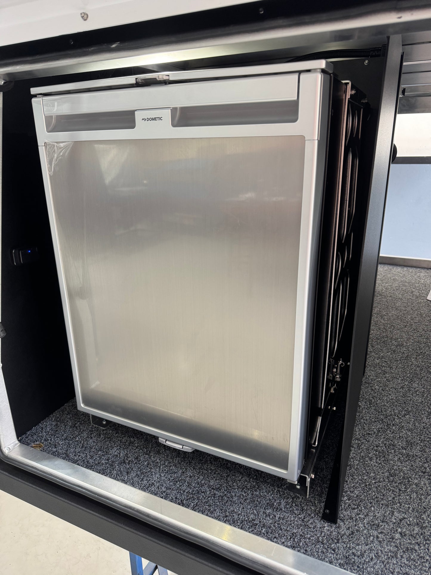 Canopy fridge mount to suit Dometic NRX80 & CRX80