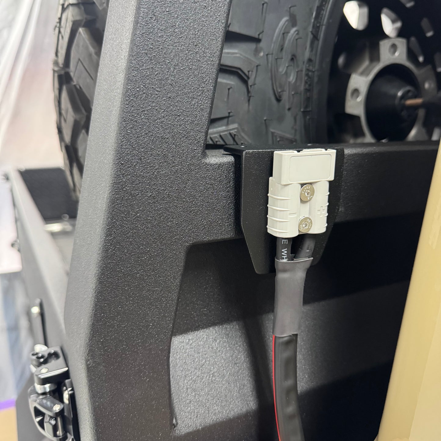 Headboard Anderson Plug Mount