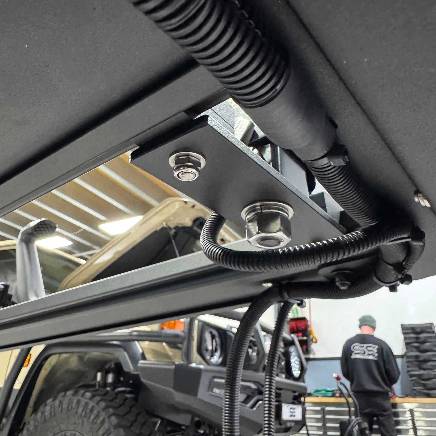 ARB Base Rack Folding Antenna Mount