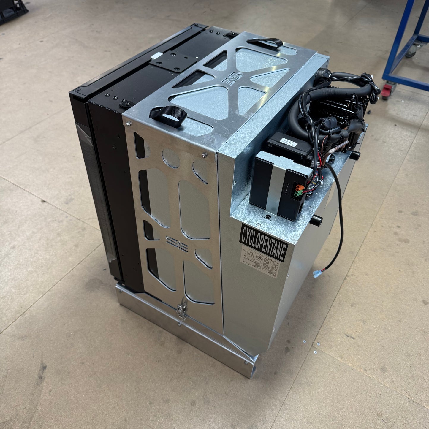 Canopy fridge mount to suit Dometic NRX80 & CRX80