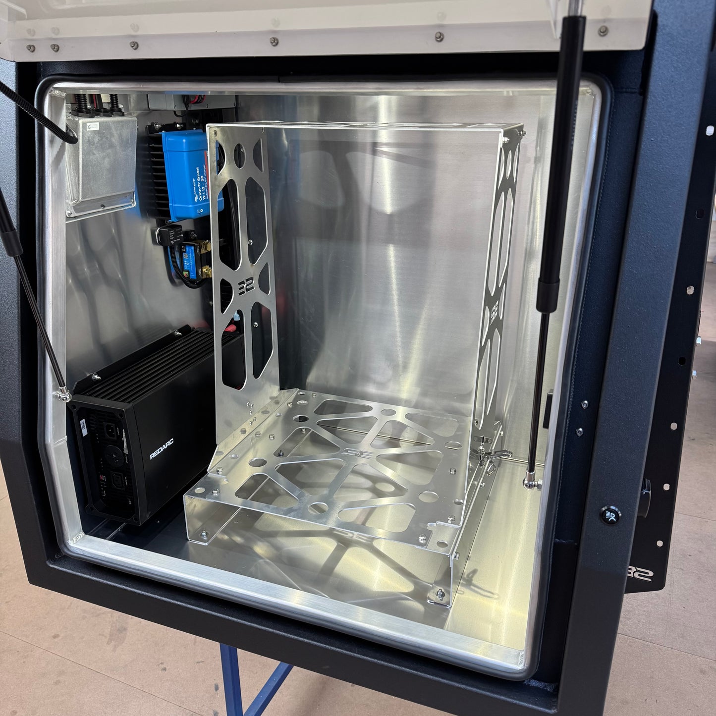 Canopy fridge mount to suit Dometic NRX80 & CRX80