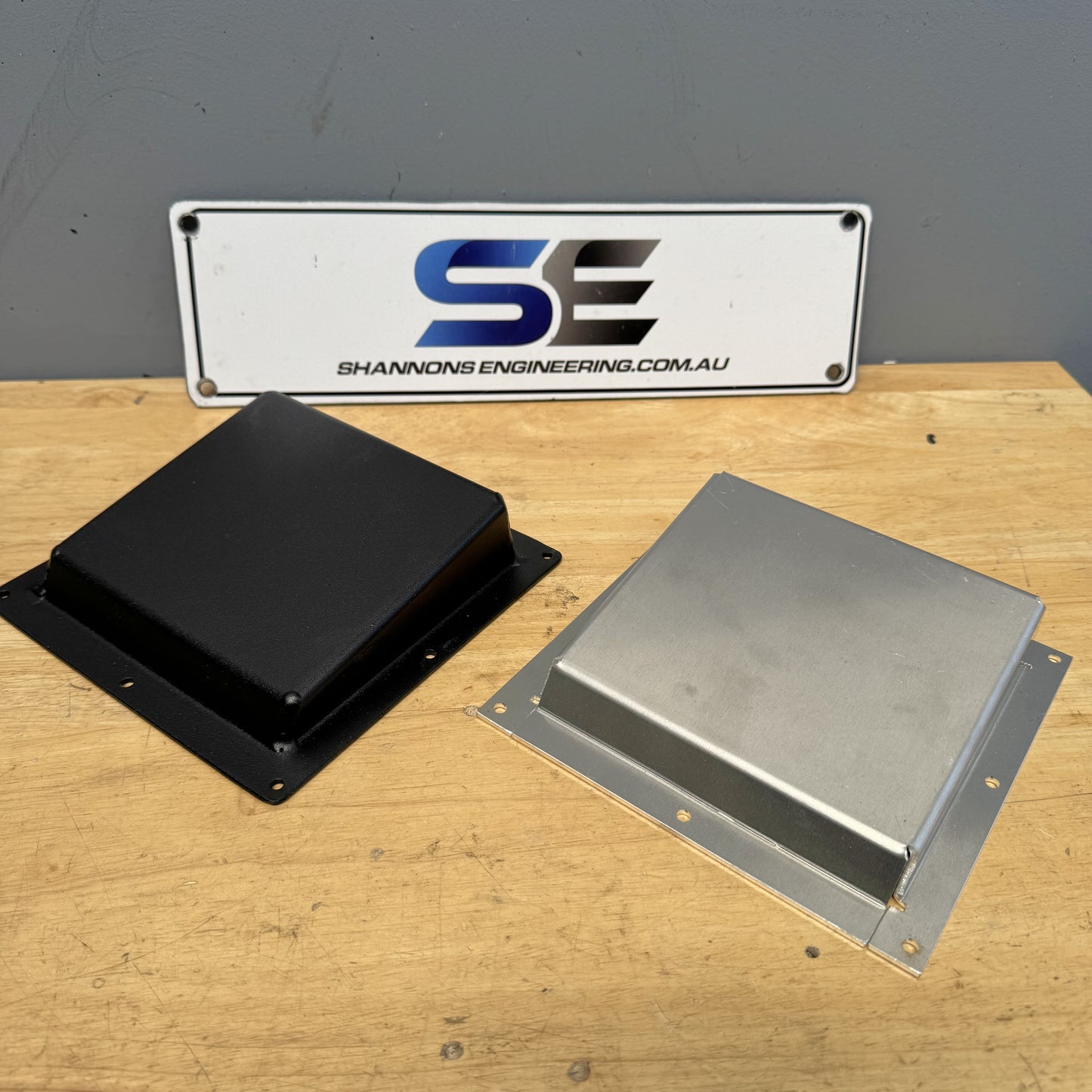 Canopy Cable Entry Mount