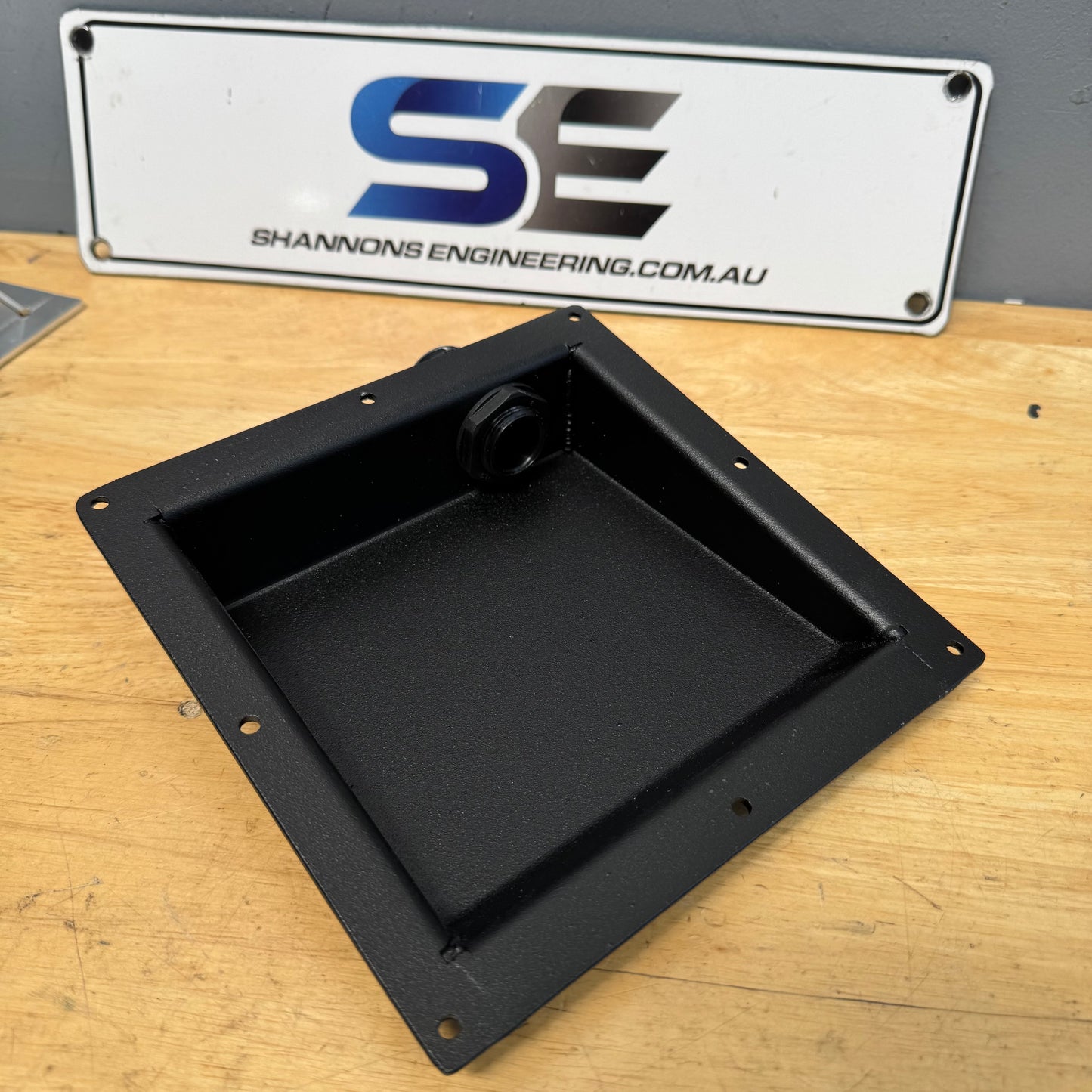 Canopy Cable Entry Mount