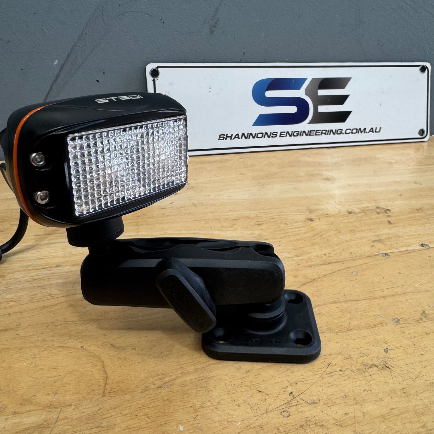 LED 10W Flood Light on Quadlock Mount Gimble - Type 2