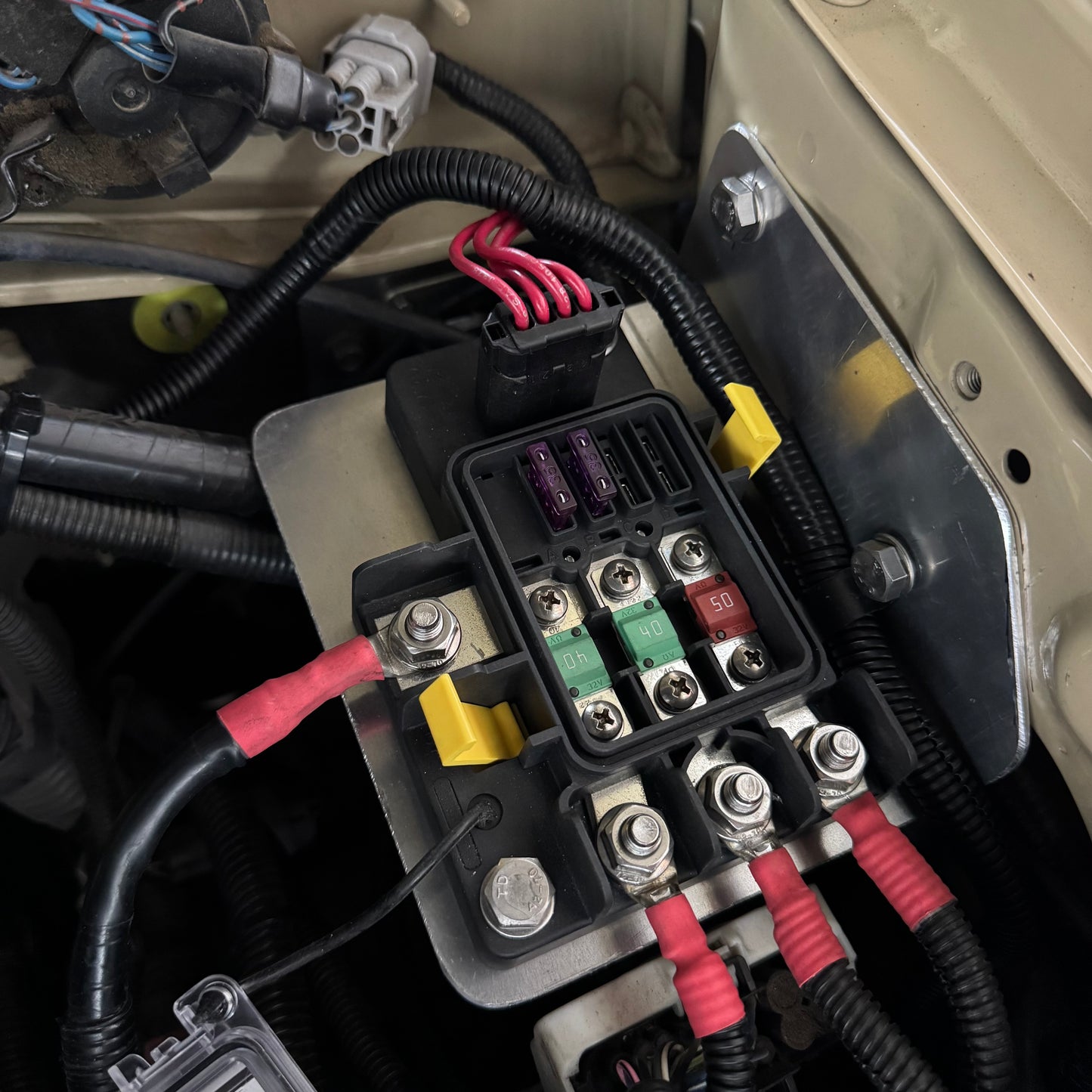 Start Battery Fuse Hub