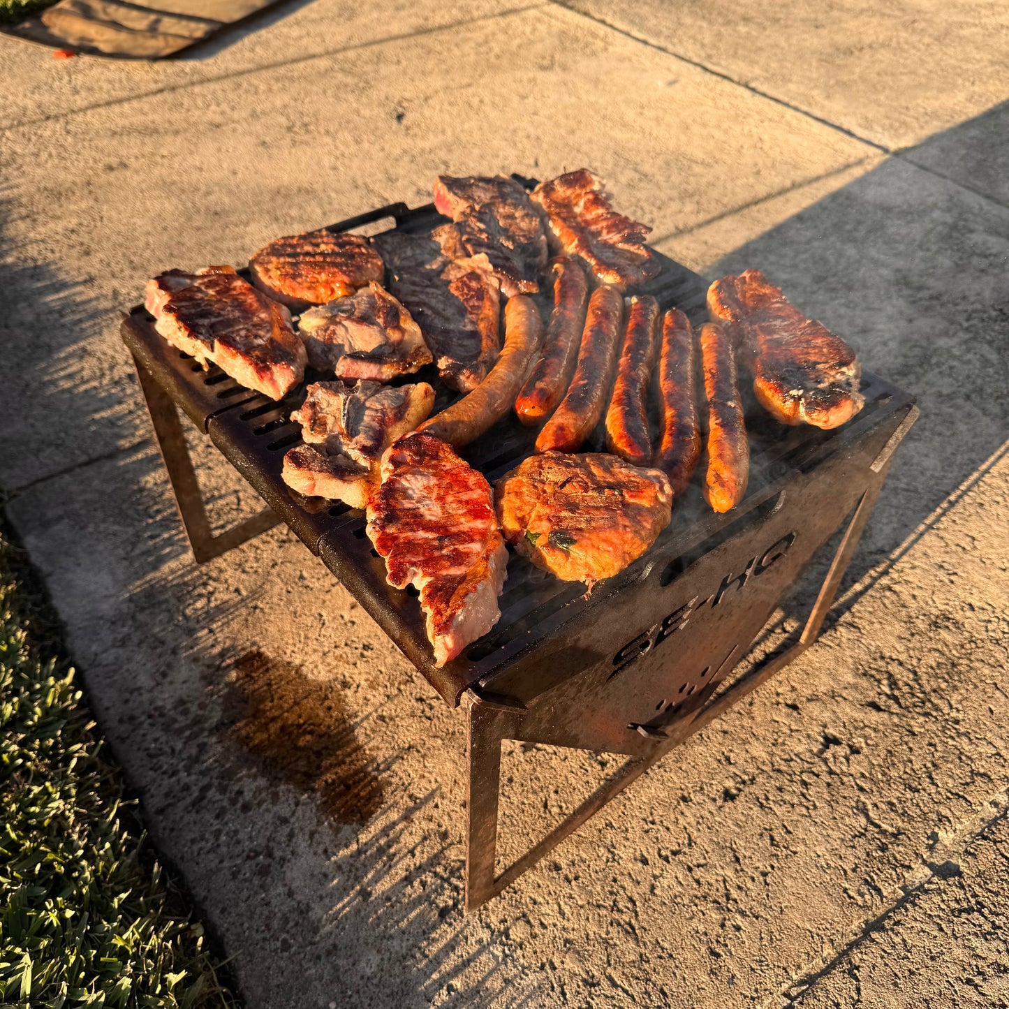 Campfire BBQ Grill / Fire Pit / Braai