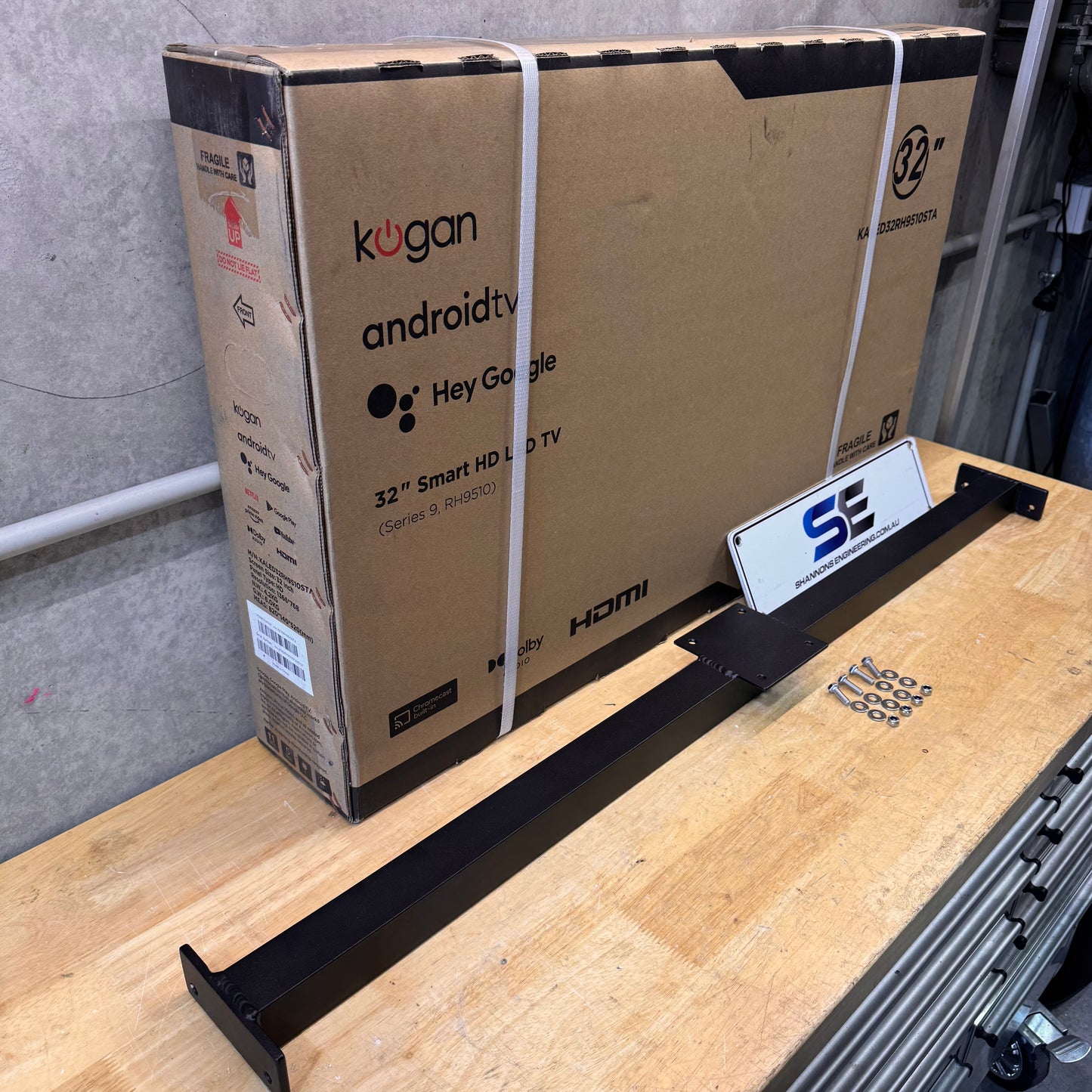 Alucab RTT 12v LED TV Mount