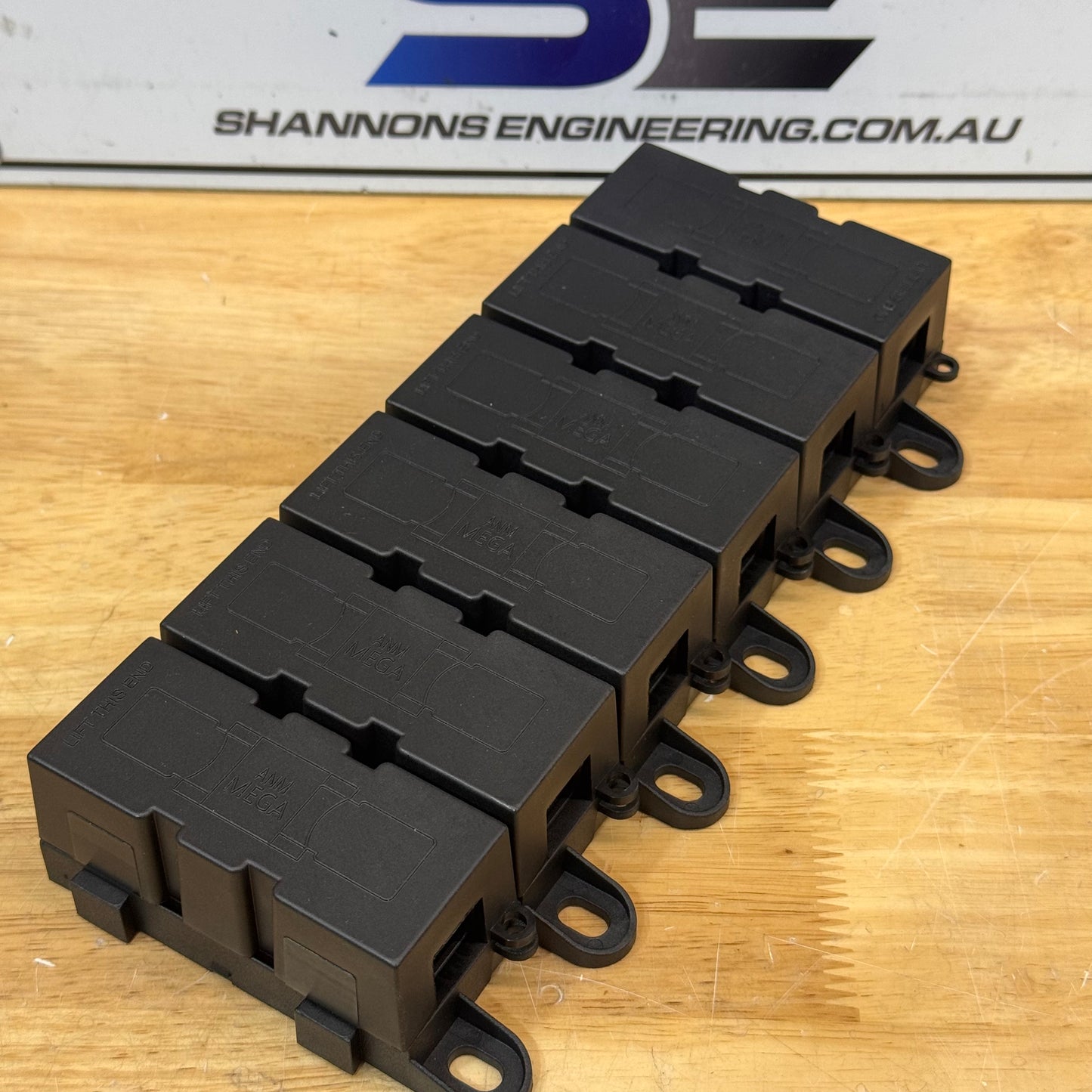 Enclosed Mega Fuse Holder
