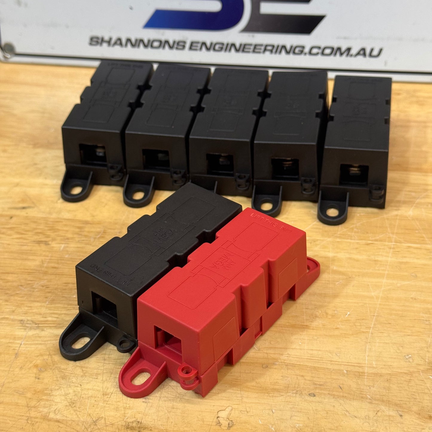 Enclosed Mega Fuse Holder